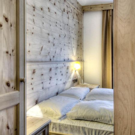 Family And Wellness Residence Ciasa Antersies San Cassiano  Exterior foto