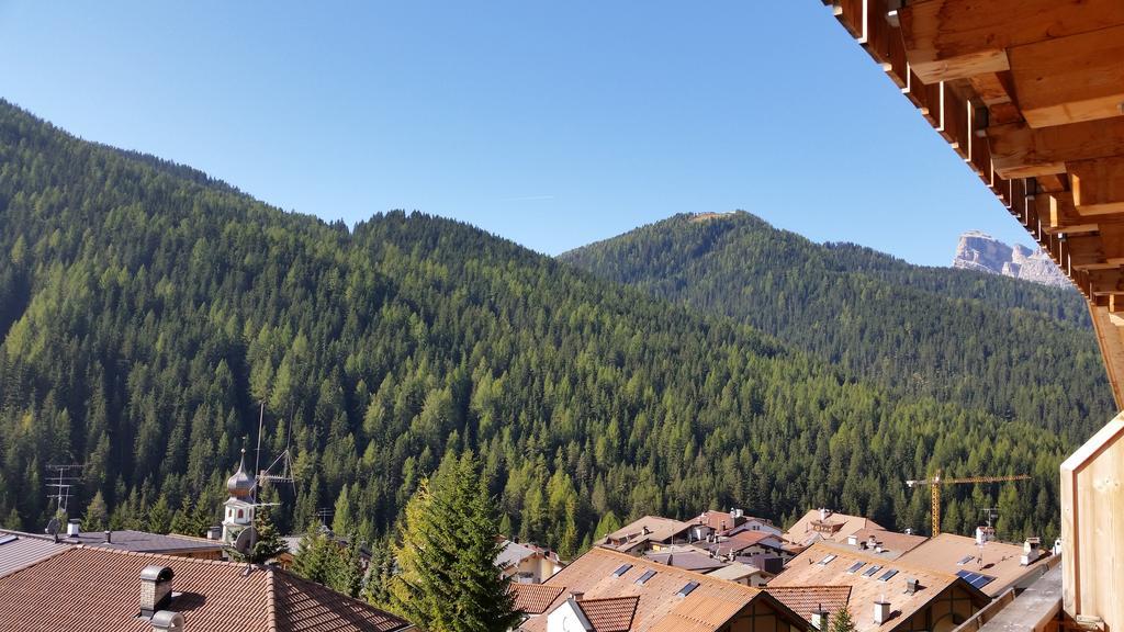 Family And Wellness Residence Ciasa Antersies San Cassiano  Cameră foto