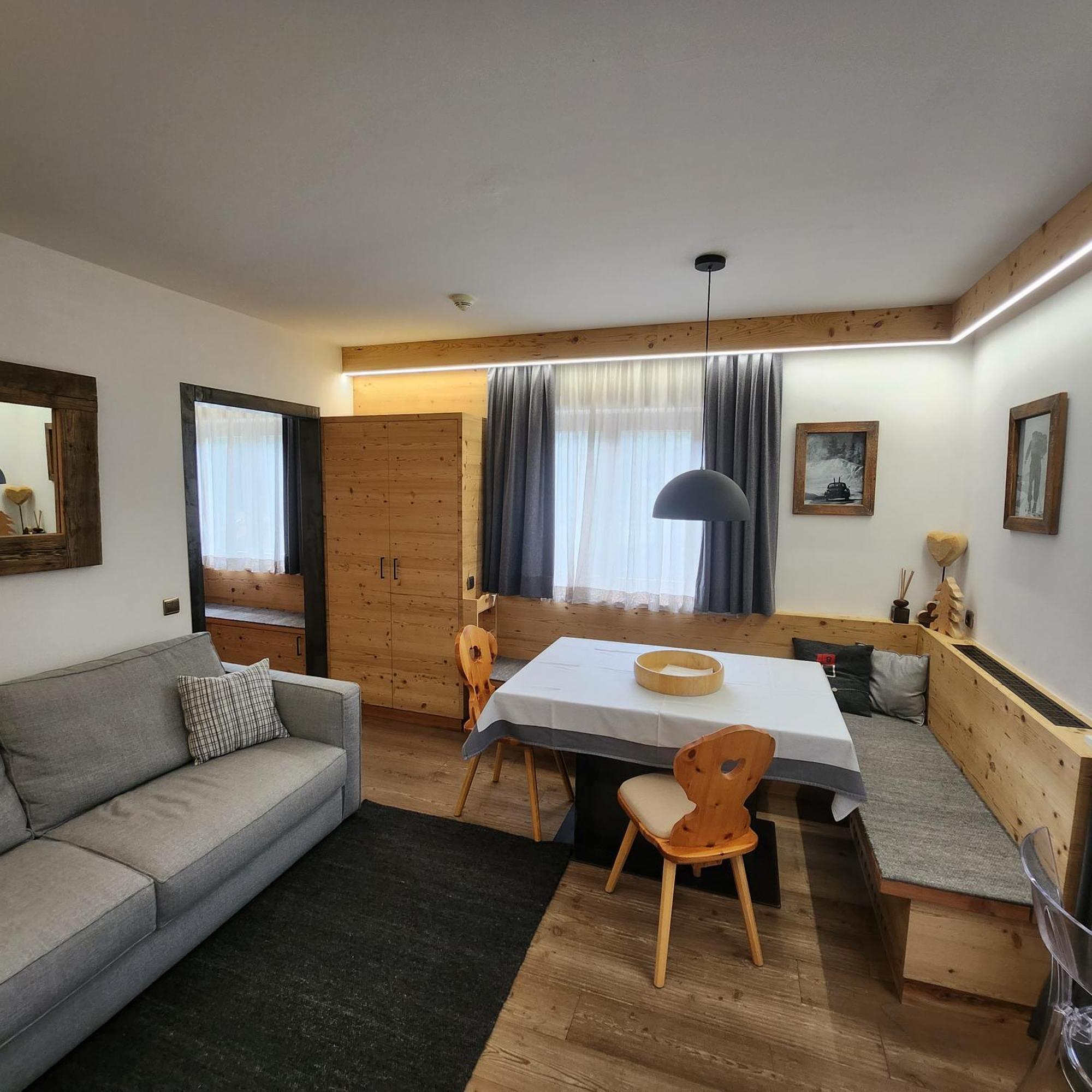 Family And Wellness Residence Ciasa Antersies San Cassiano  Exterior foto