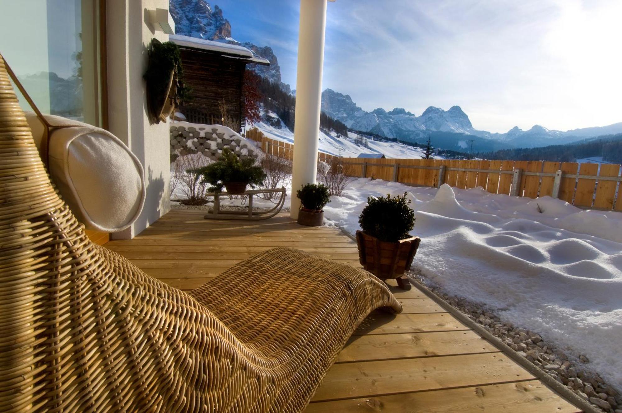 Family And Wellness Residence Ciasa Antersies San Cassiano  Exterior foto